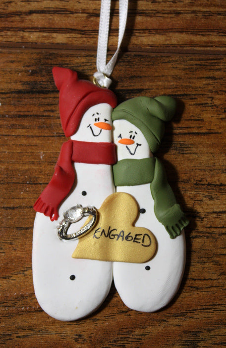 Snowman Couple - Engaged